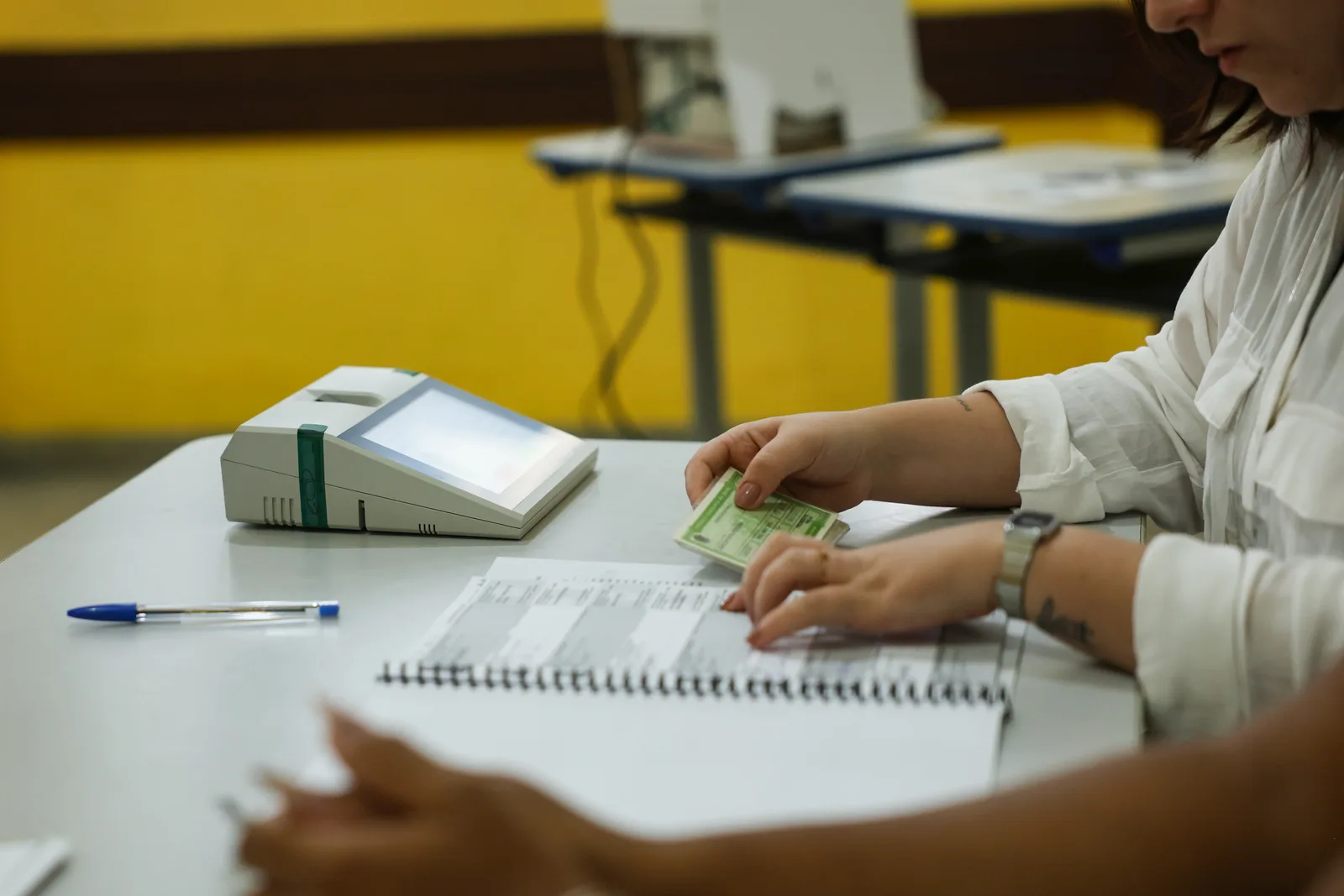 Mesários têm direito a folgas compensatórias por serviço eleitoral