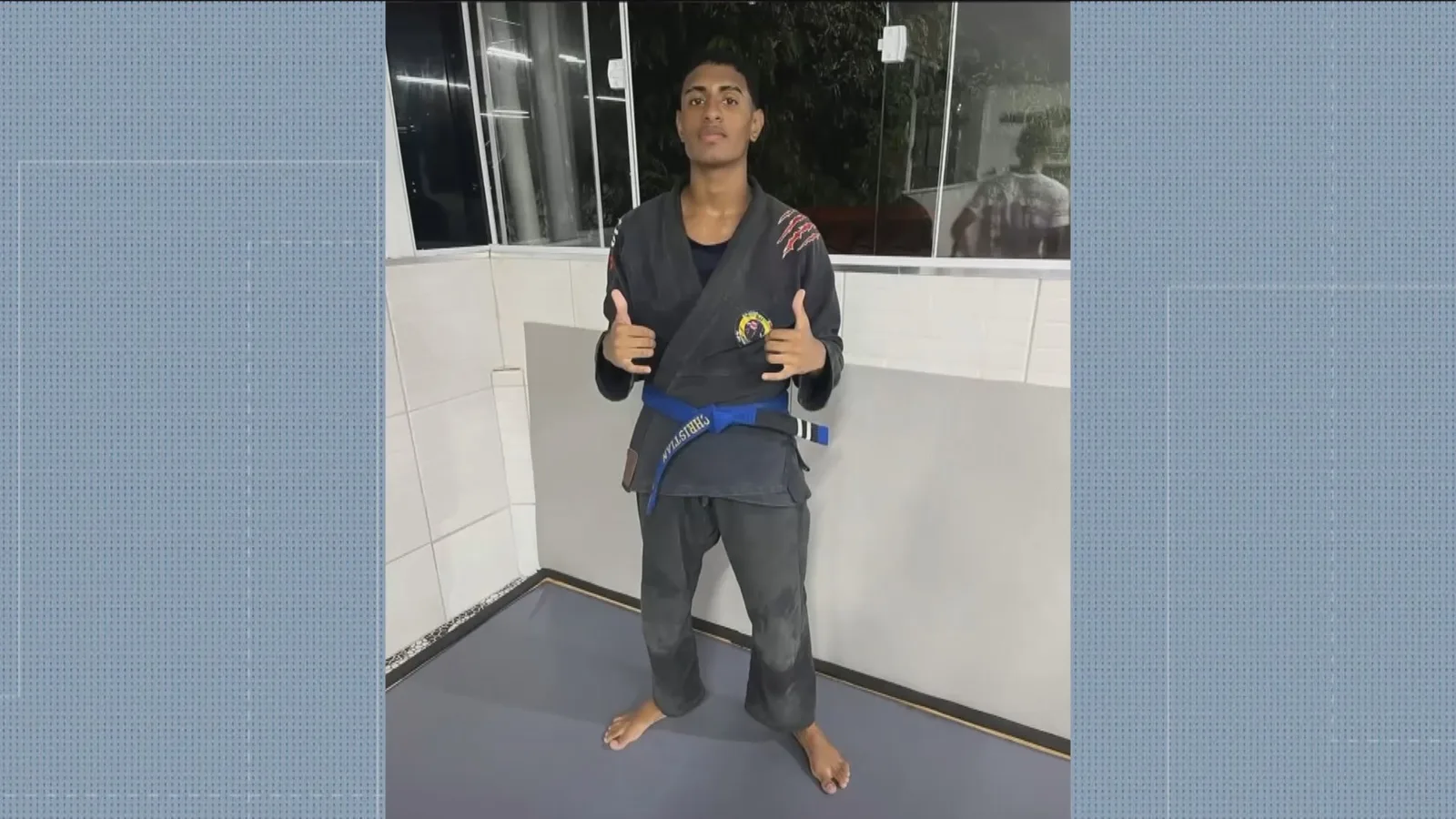 Adolescente de 17 anos morre após colisão entre moto e carro em Belford Roxo