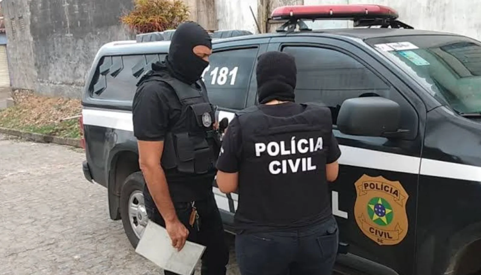 Homem é detido após ameaçar ex-companheira e enviar fotos com arma