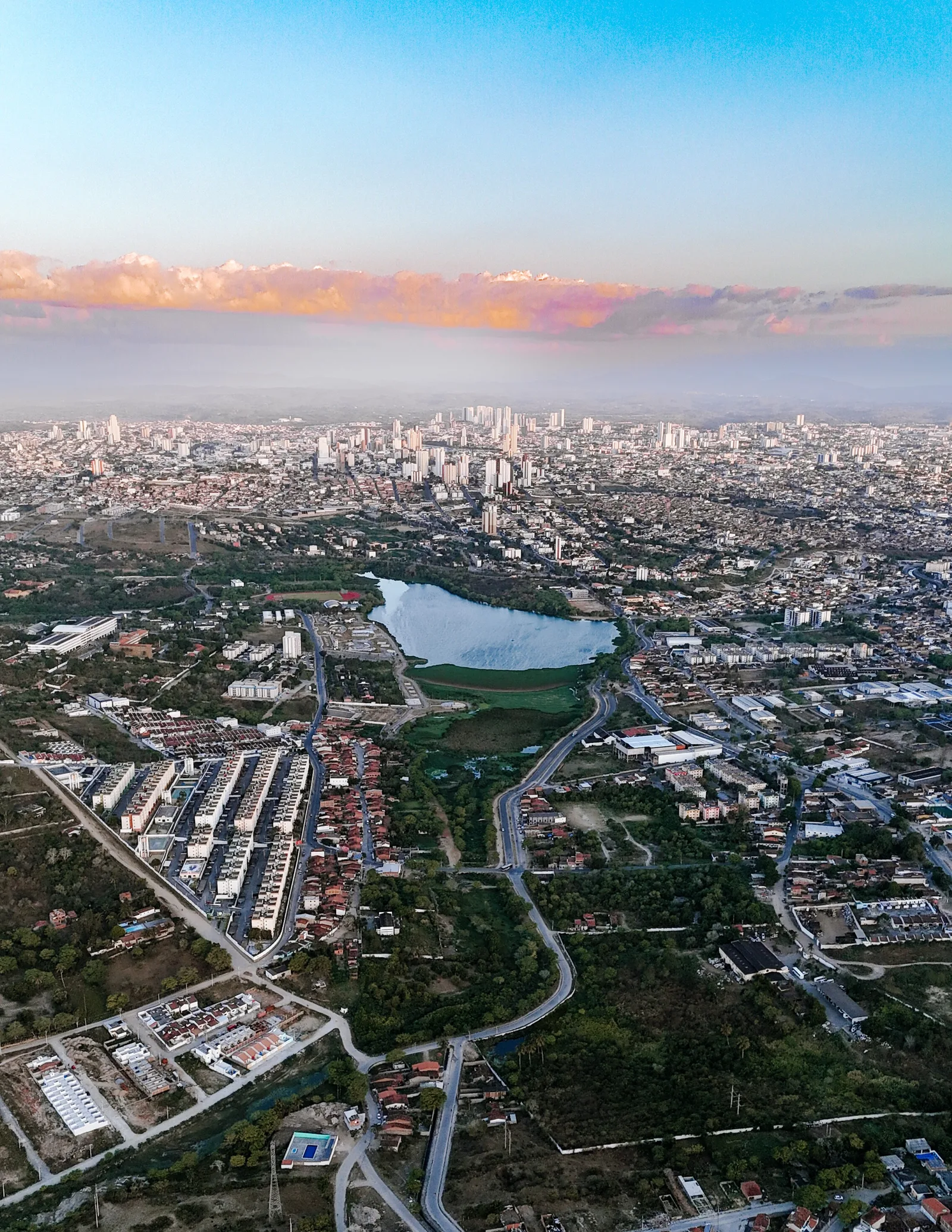 Campina Grande amplia ruas e registra alta na emissão de alvarás