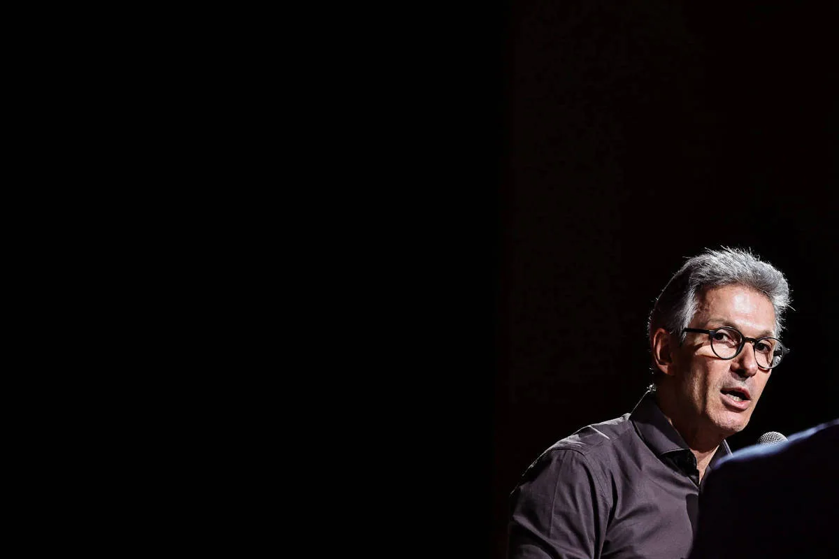 Zema mantém candidatura presidencial enquanto Simões enfrenta dificuldades em Minas
