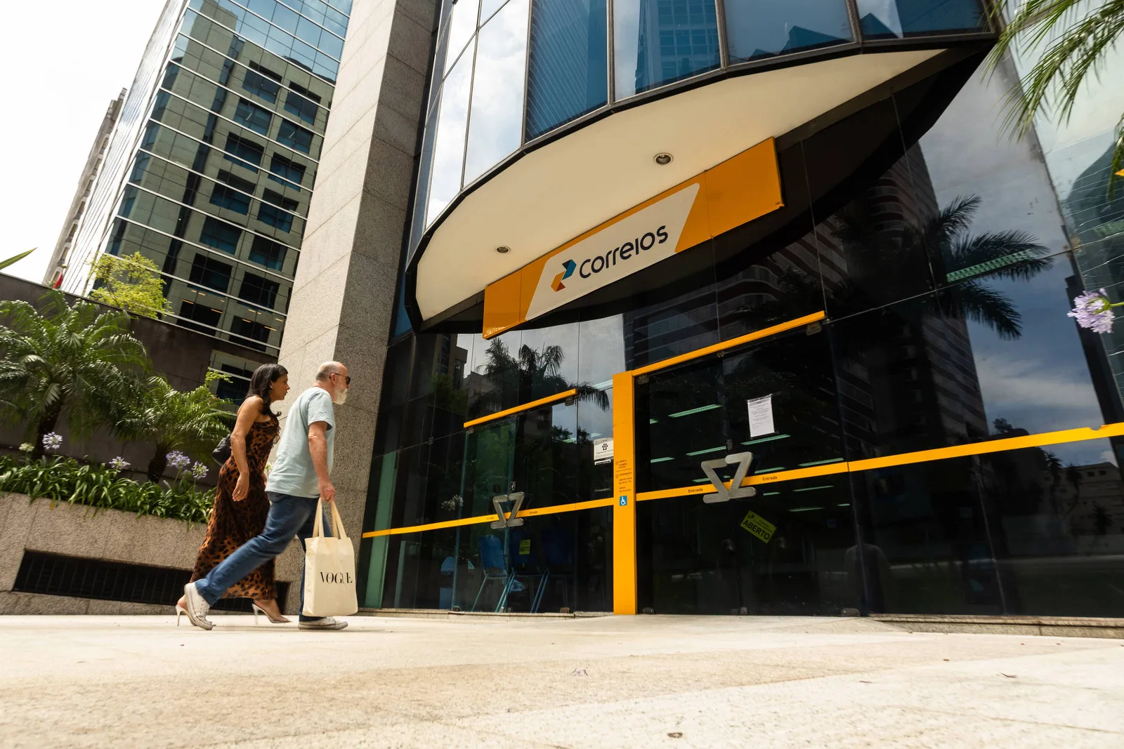 Greve dos Correios deixa encomendas sem prazo e provoca pedidos de reembolso
