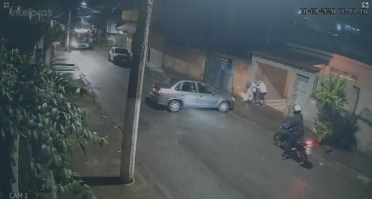 Dois jovens são presos após roubo de carro em Barra Mansa