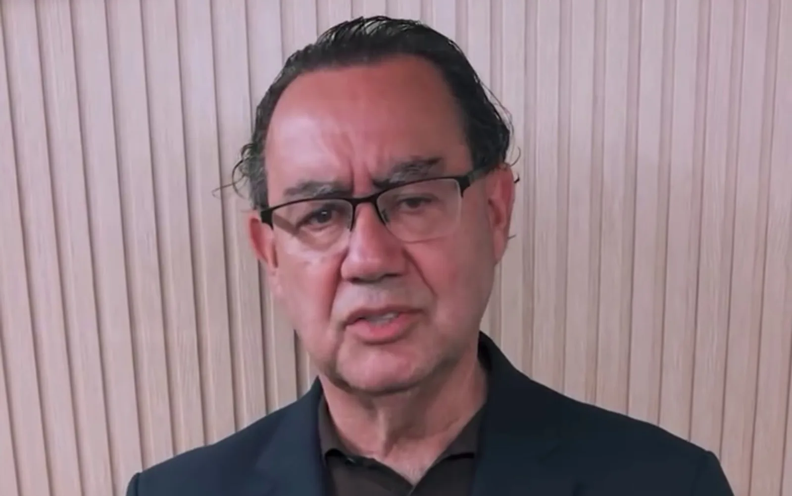 Augusto Cury declara apoio a Flávio Bolsonaro e cobra compromissos públicos