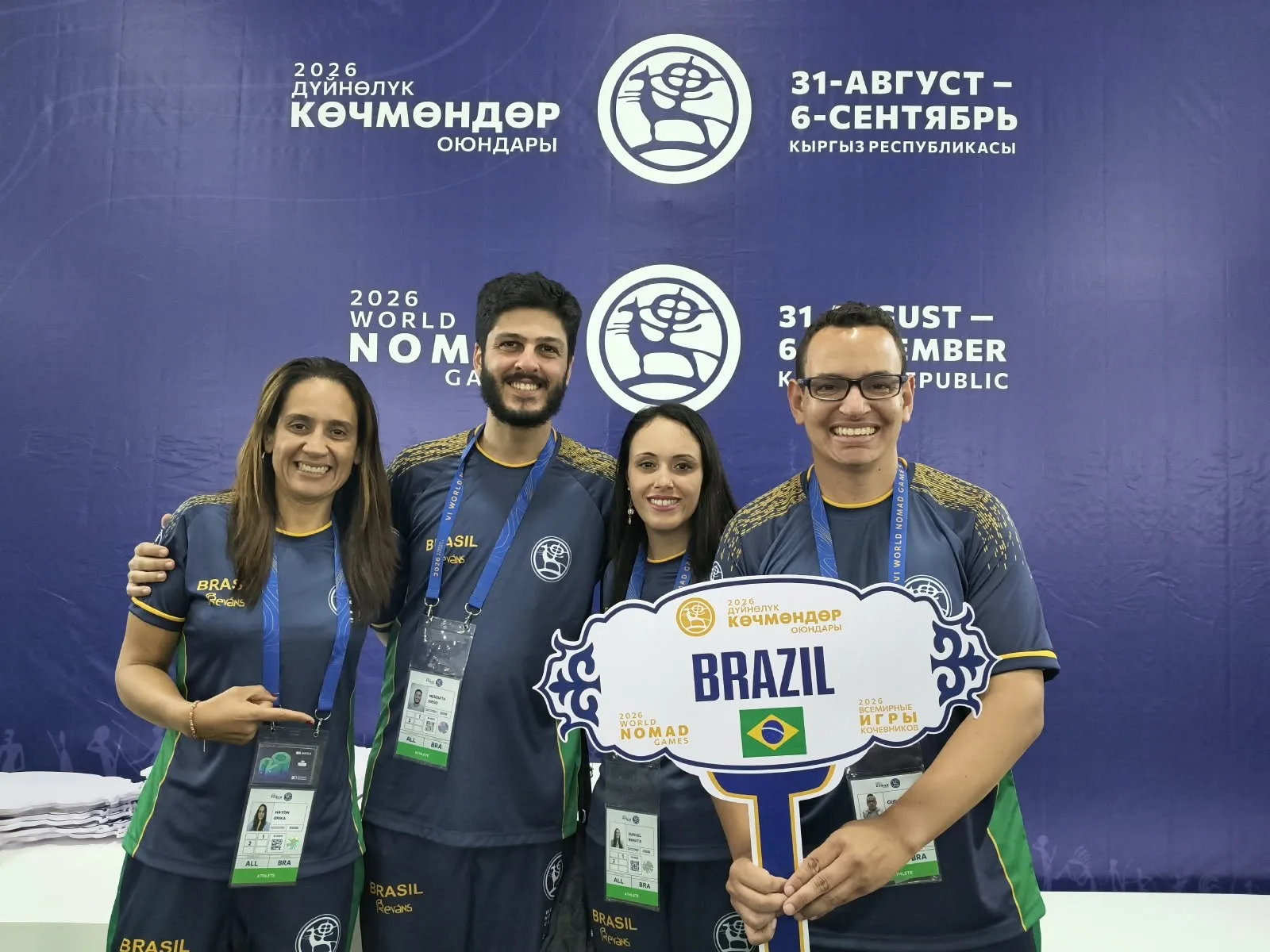Delegação de professores leva jogos Mancala do Brasil ao Quirguistão