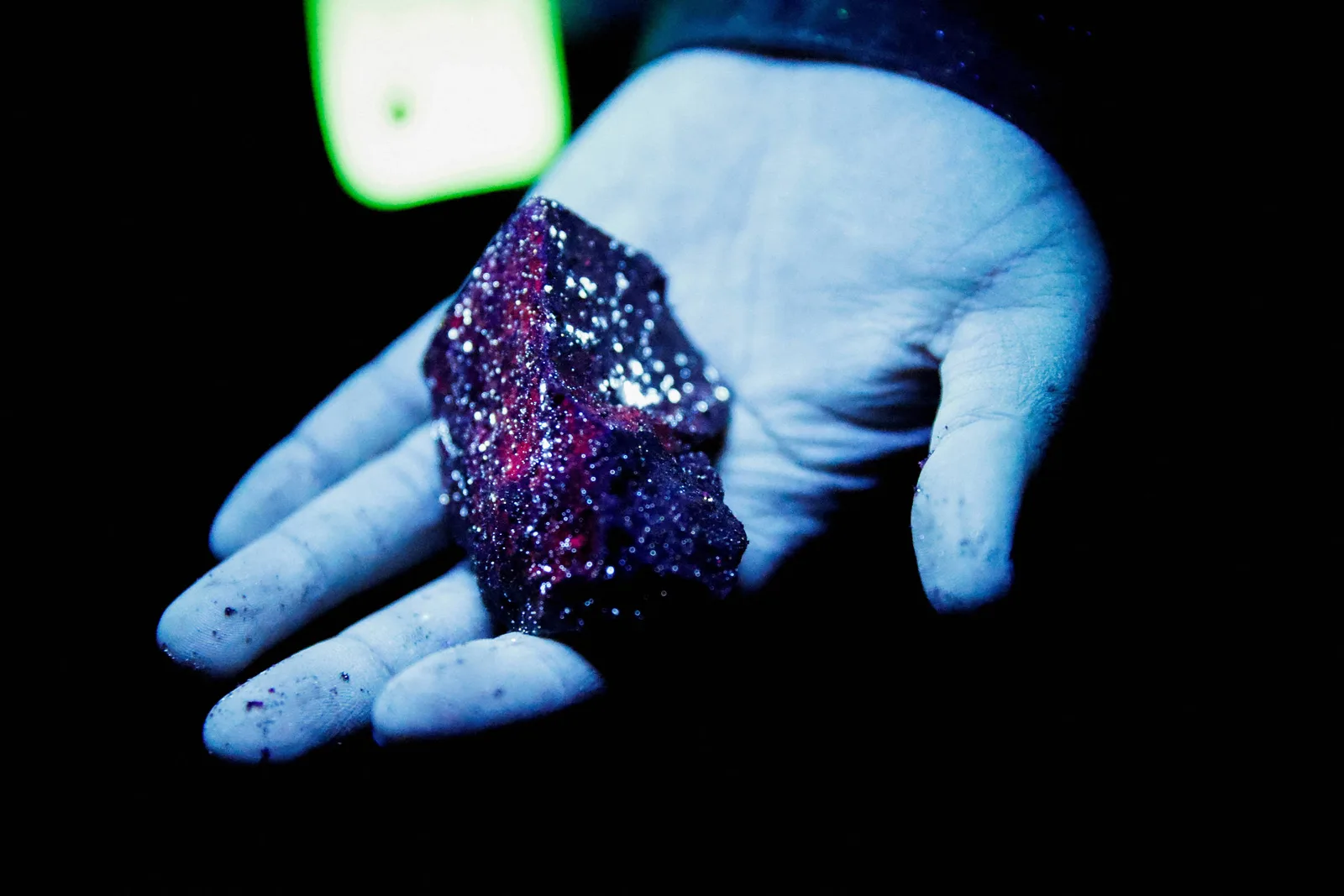 UE tenta ampliar acesso a minerais críticos do Vietnã e reduzir dependência da China