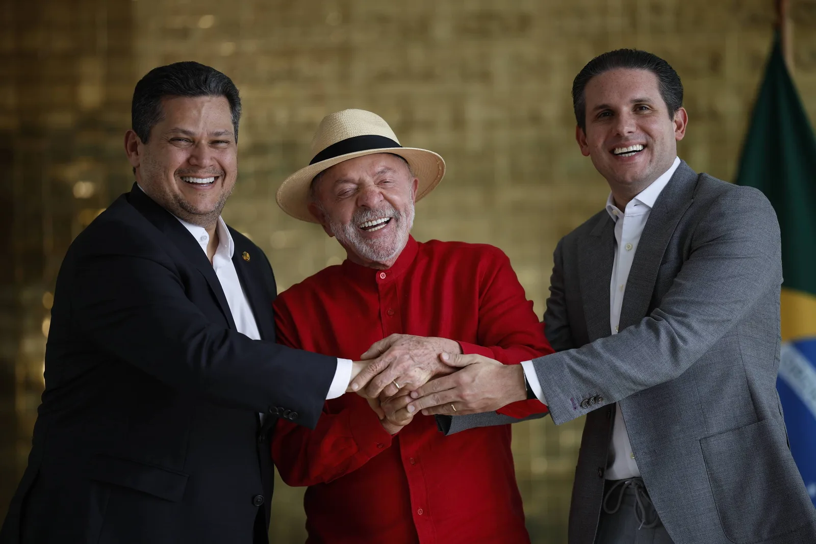Congresso acelera votação de 6x1, MEI e segurança antes do segundo turno