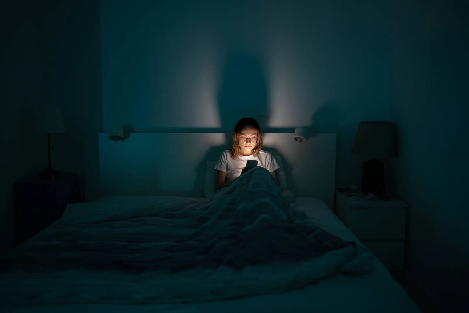 Luz azul pode não ser a principal causa de problemas de sono
