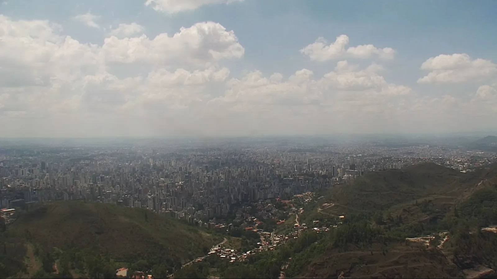Belo Horizonte terá domingo com até 34°C e umidade de 25% à tarde