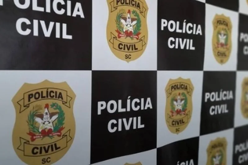Adolescente é baleado na cabeça por amigo em Chapecó; pai será investigado
