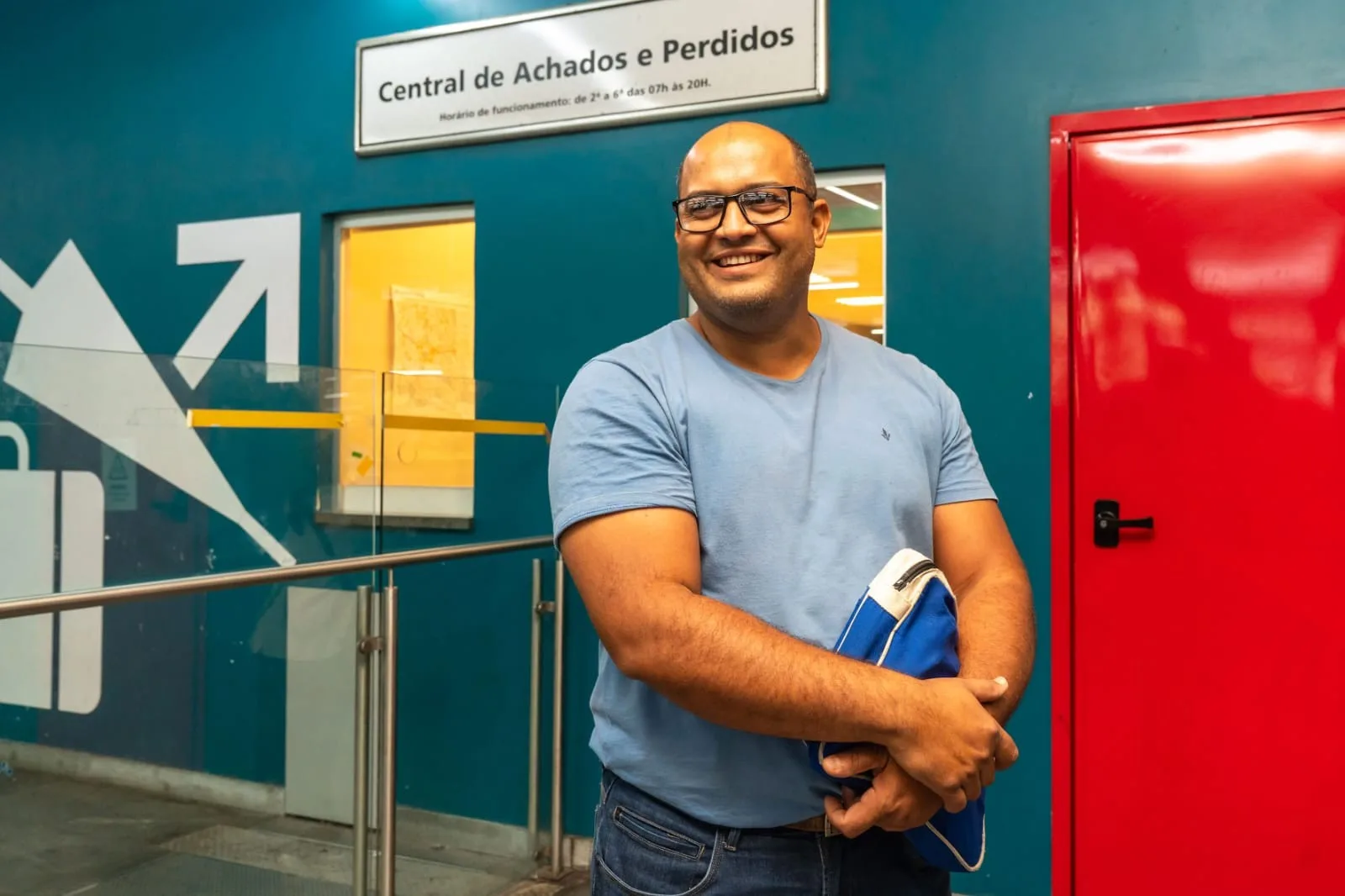 Mochila com R$ 7 mil e notebook é devolvida a passageiro no Metrô de São Paulo