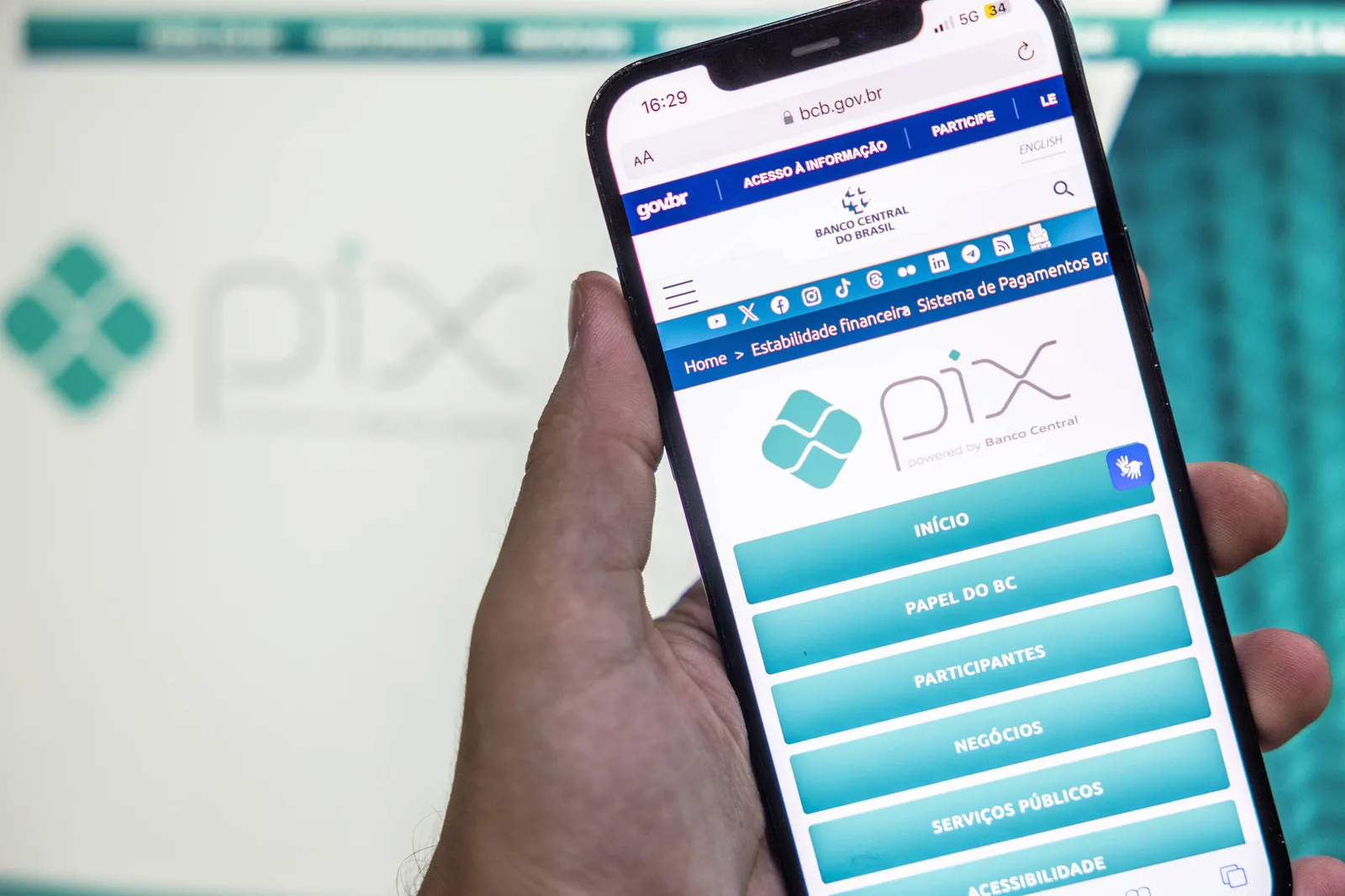 Banco Central muda regras do Pix e libera uso automático em conta-salário