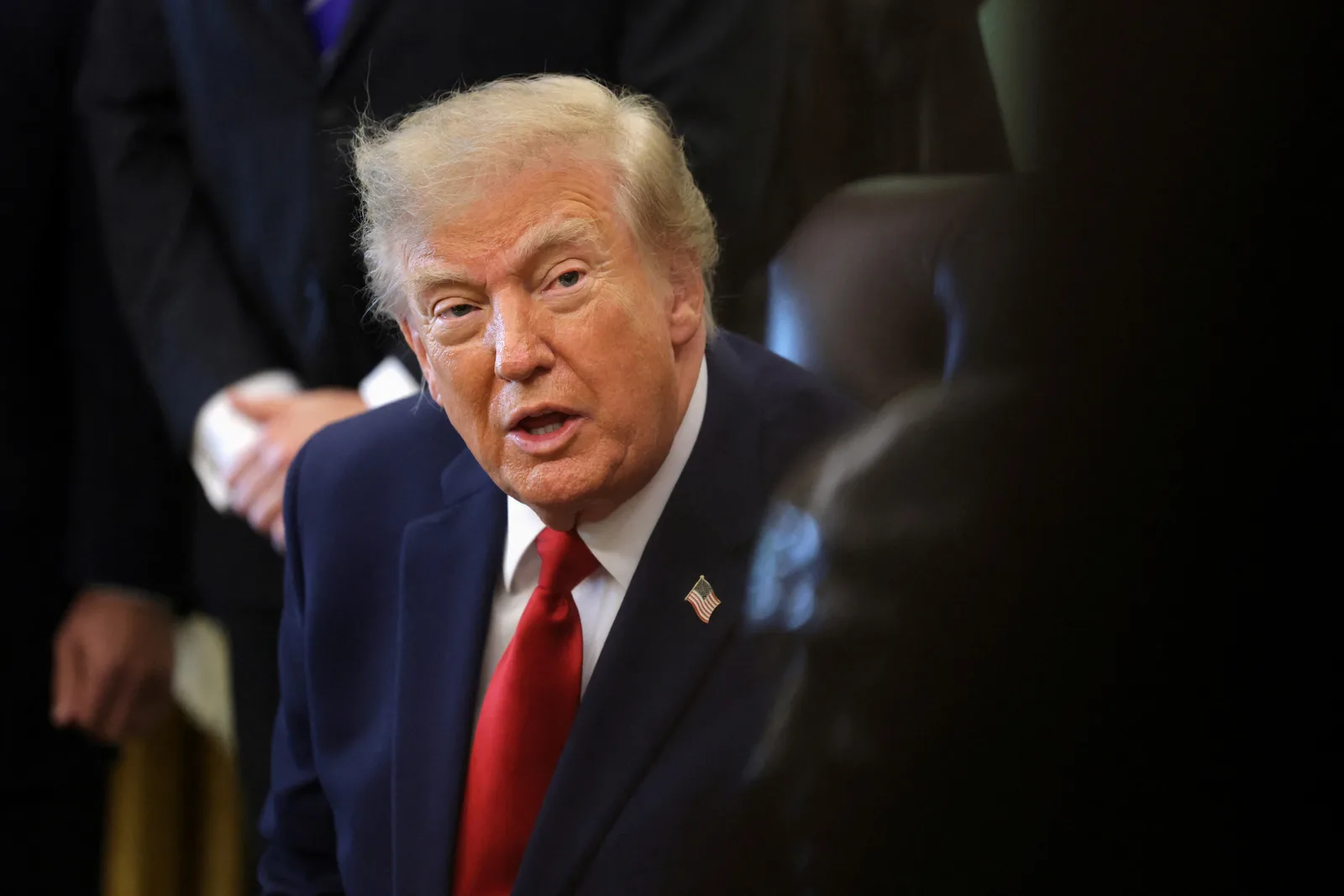 Fed mantém foco na inflação enquanto Trump pressiona por juros menores