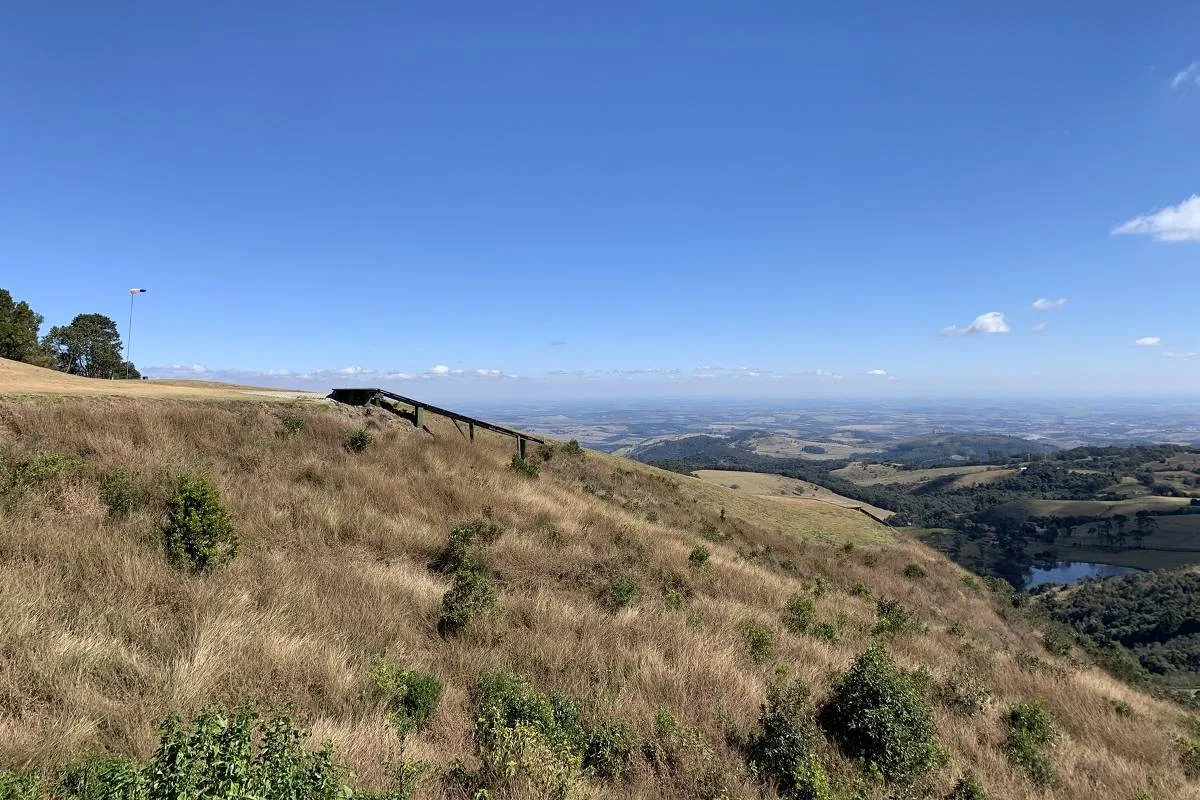 BNDES avalia crédito e participação em projeto de terras raras em Minas Gerais