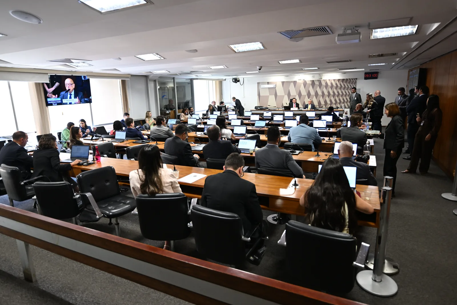 PEC da Segurança avança no Senado e será analisada pelo plenário