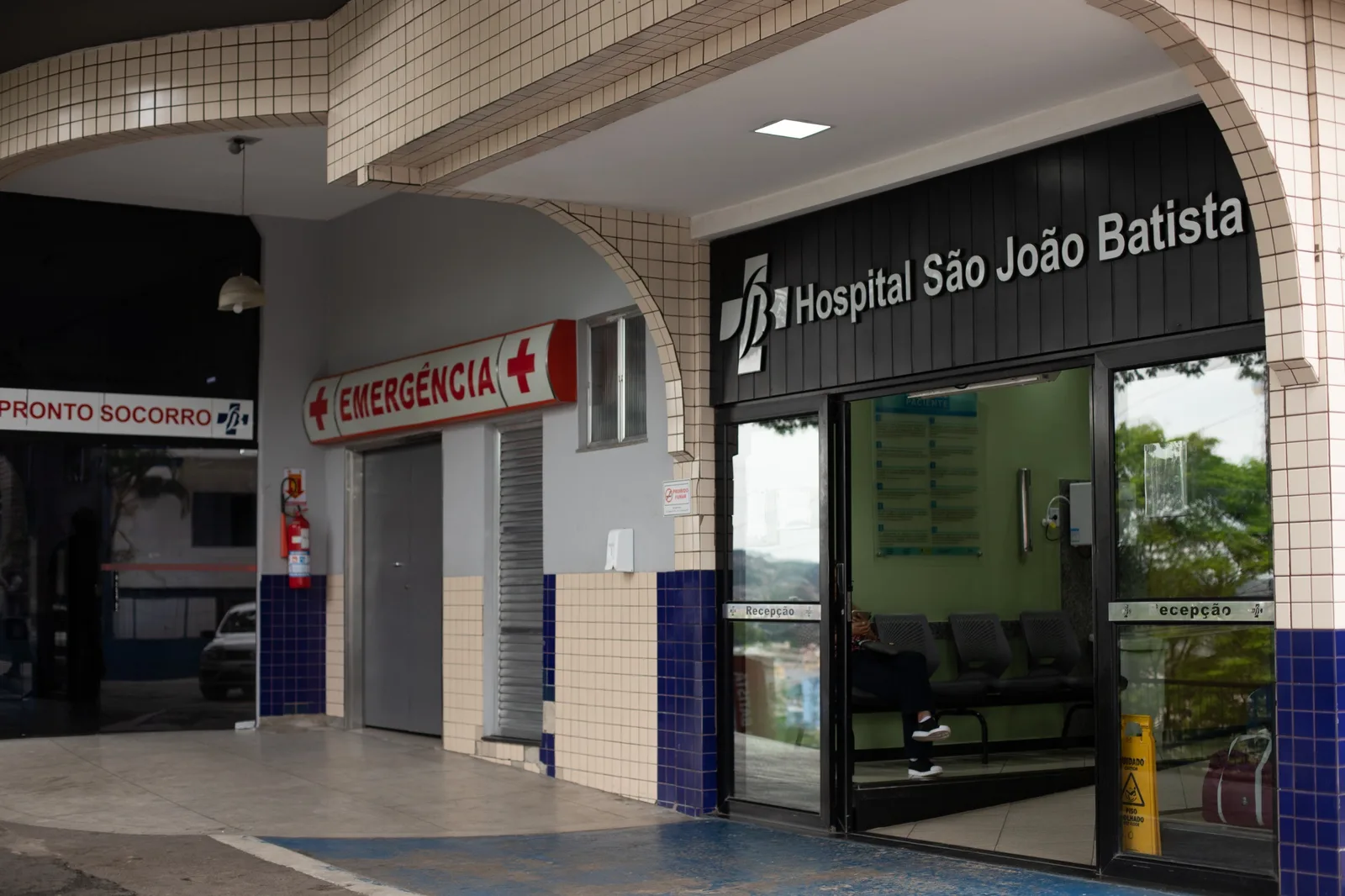 Homem de 63 anos é atropelado em avenida de Volta Redonda