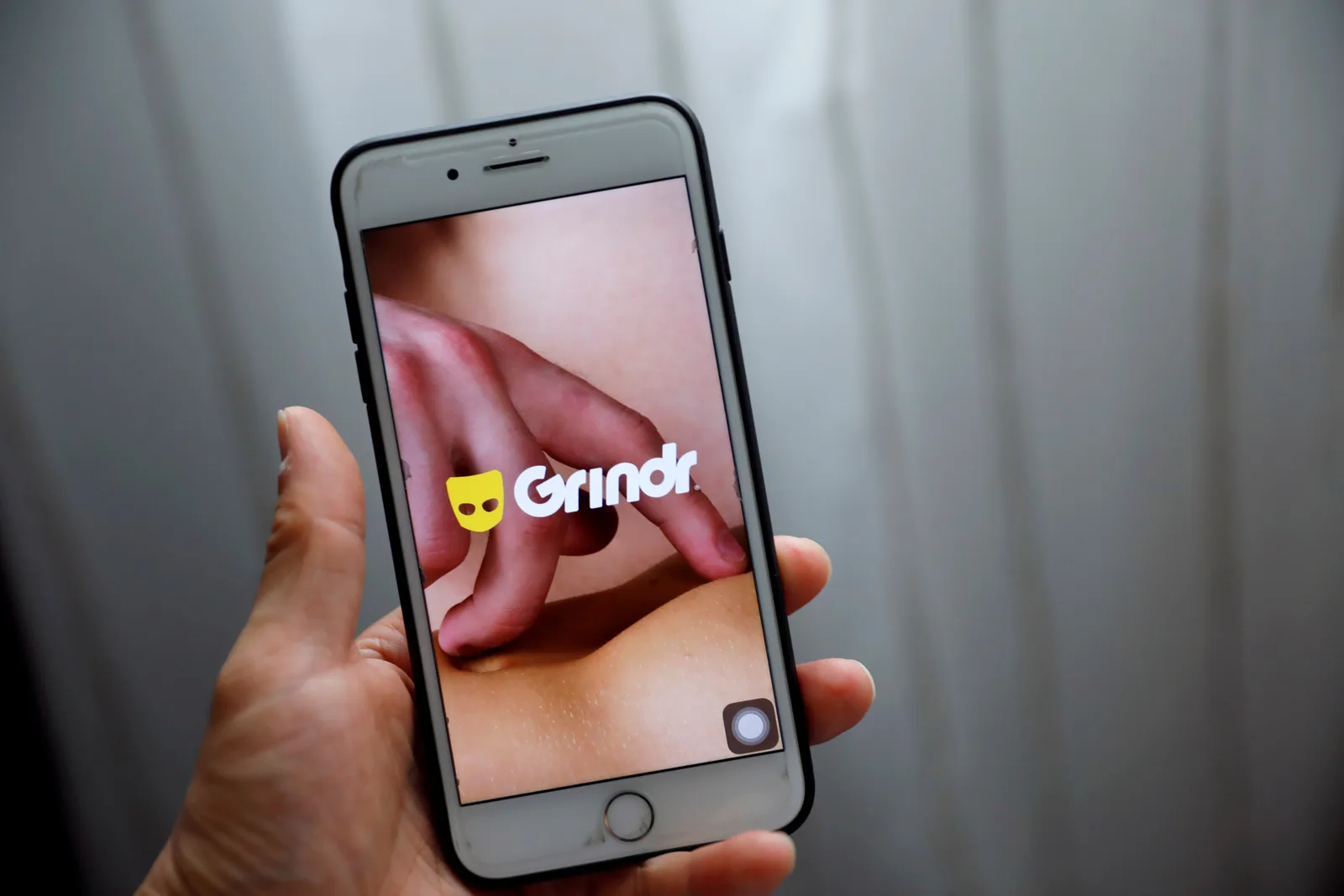 Grindr fará acordo de R$ 180 milhões em ação de usuários no Reino Unido