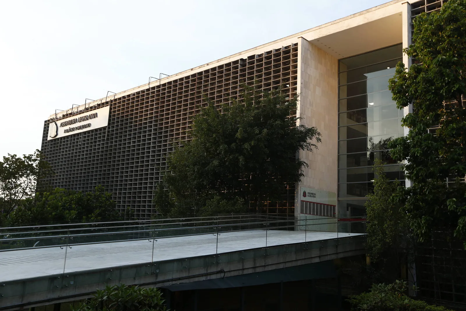 Palácio Nove de Julho reúne história do Legislativo paulista desde 1968