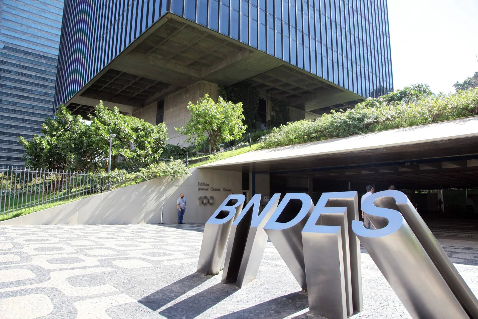 BNDES estima até R$ 34 bilhões para financiar leilão de baterias