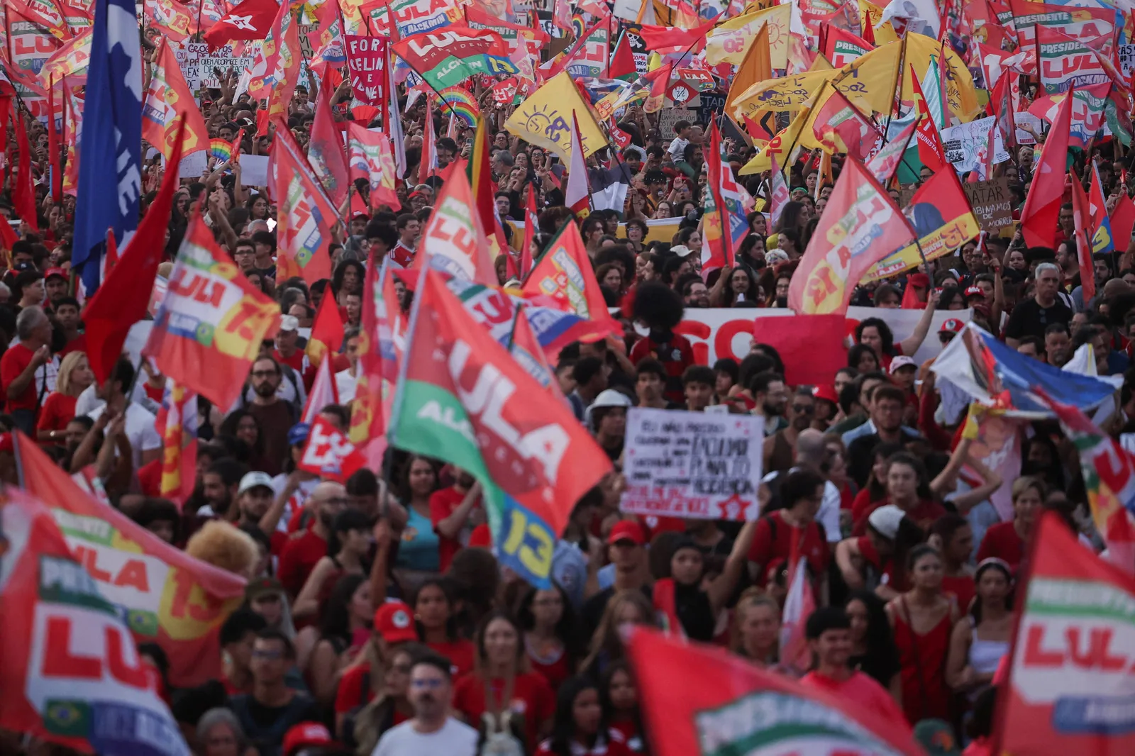 Ato em São Paulo reúne aliados e eleitos para campanha de Lula