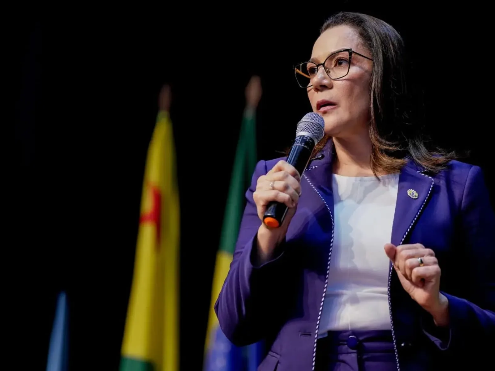 Pesquisa aponta aprovação de 64% ao trabalho de Mailza Assis no Acre