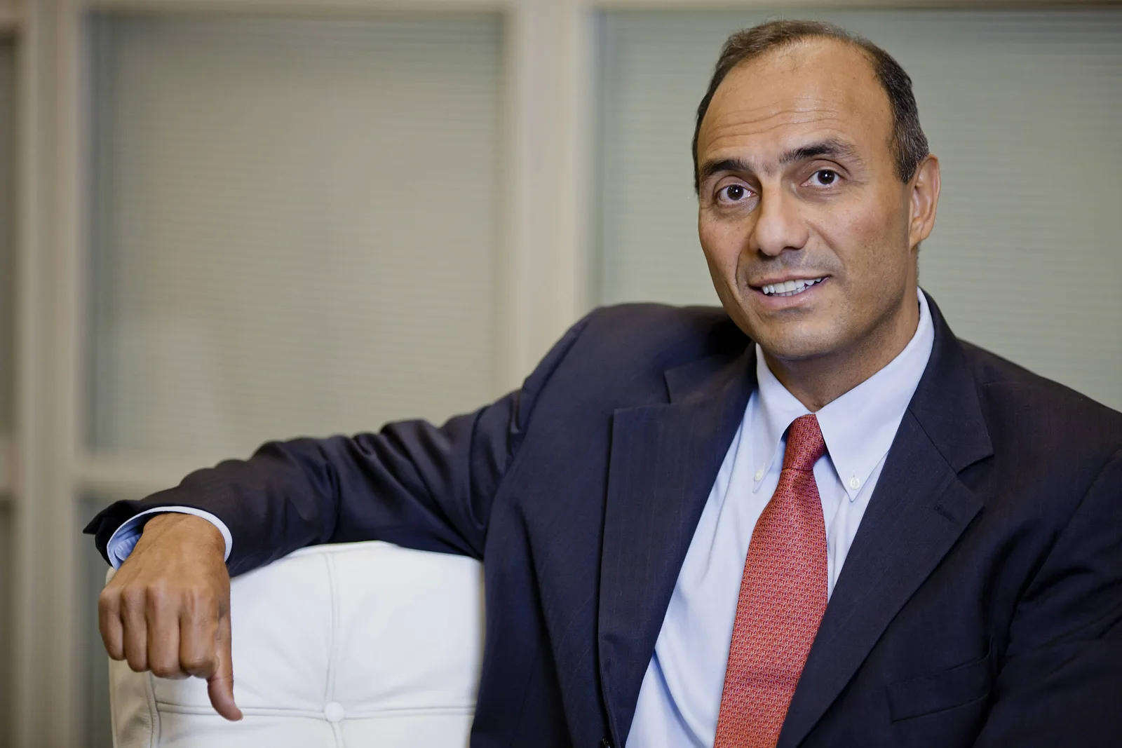 Kayath enfrenta resistência entre apoiadores de Flávio Bolsonaro para a Fazenda