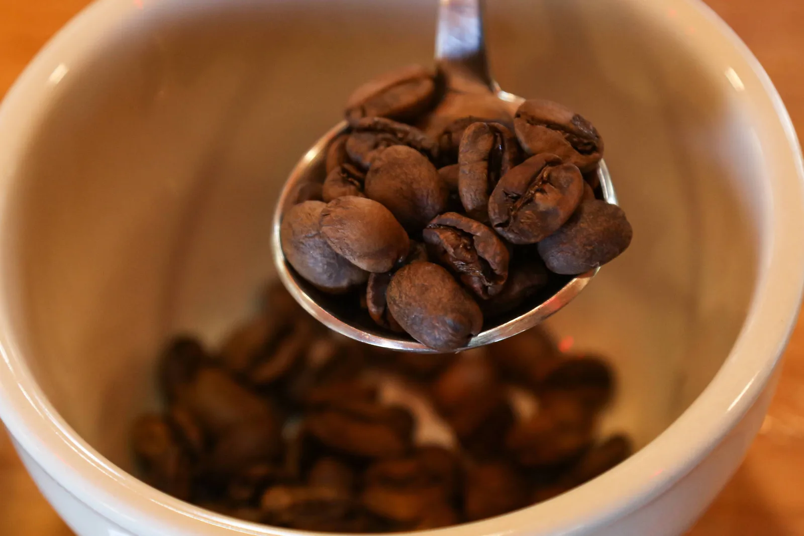 Brasil embarca 235,8 mil toneladas de café em setembro, maior volume em 20 meses
