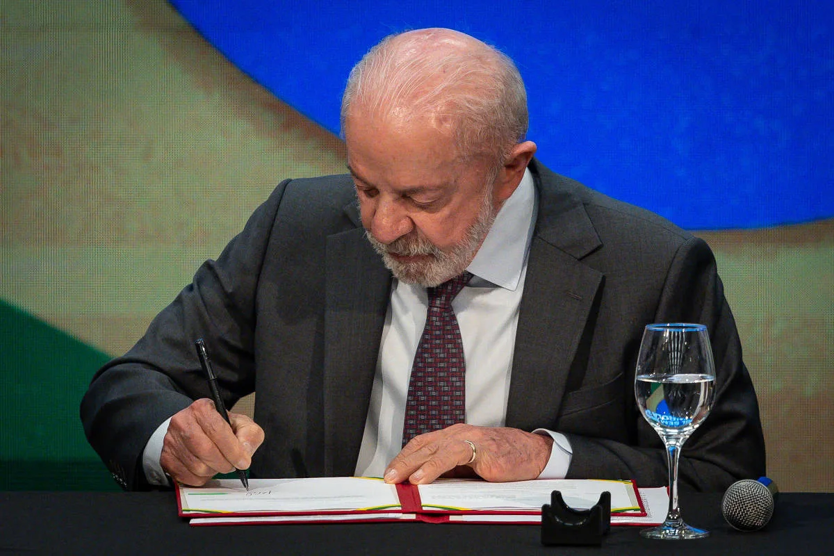 Pacote de medidas do governo pode chegar a R$ 215,6 bilhões