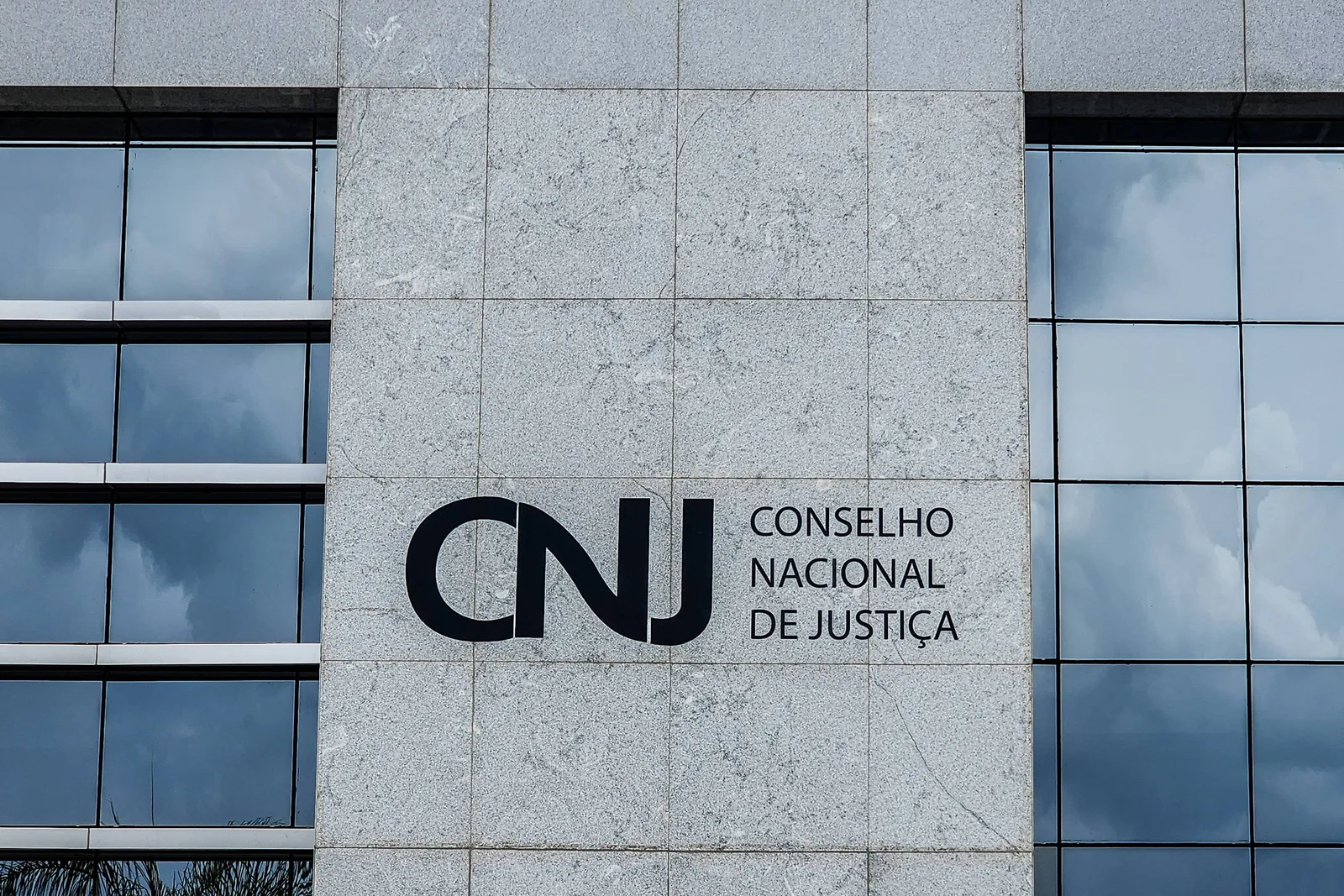 Judiciário gasta R$ 164,6 bilhões em 2025, com pessoal responsável por 90,2%