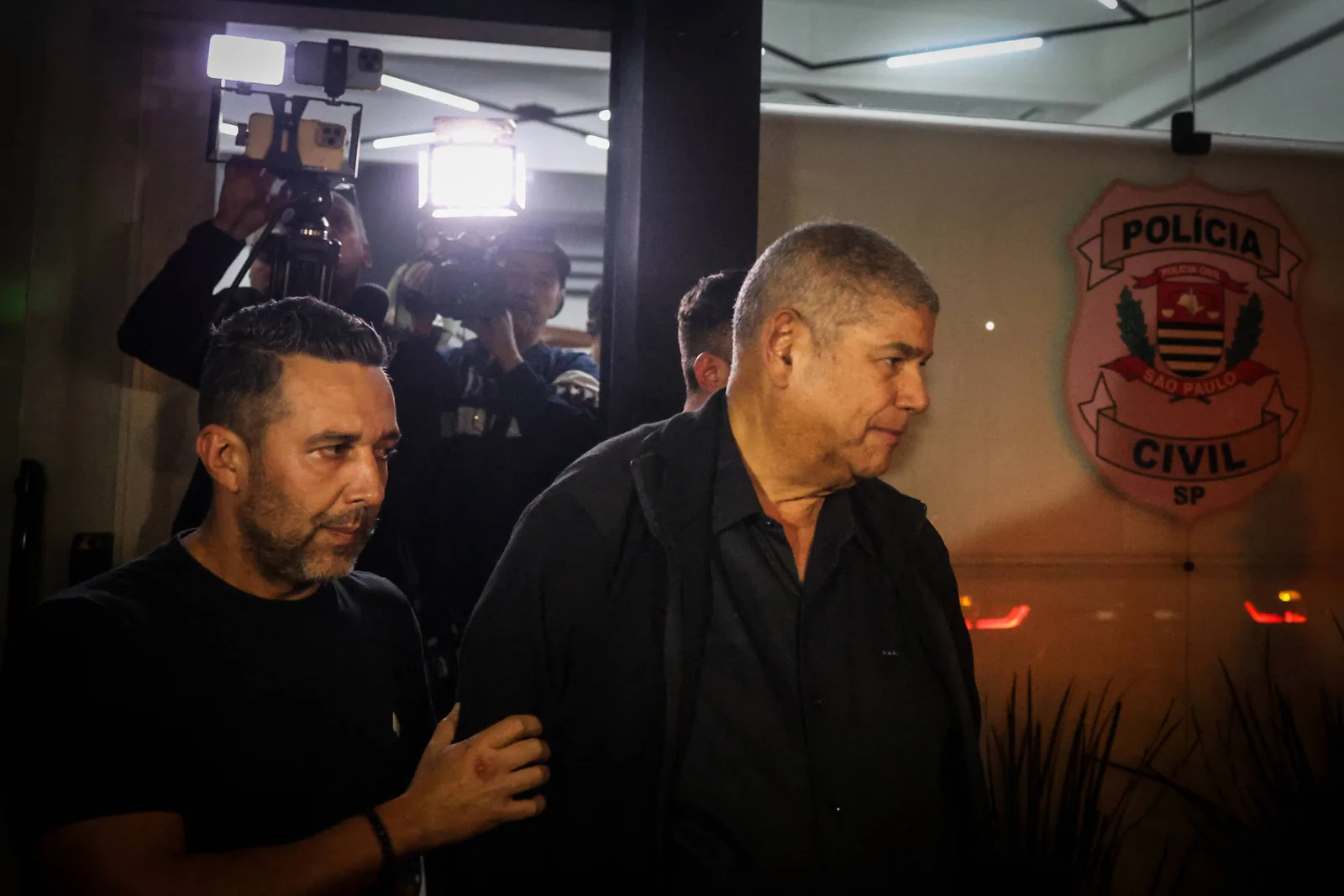 Leitores questionam furto de HD e comentam decisões do STF, IA e esporte