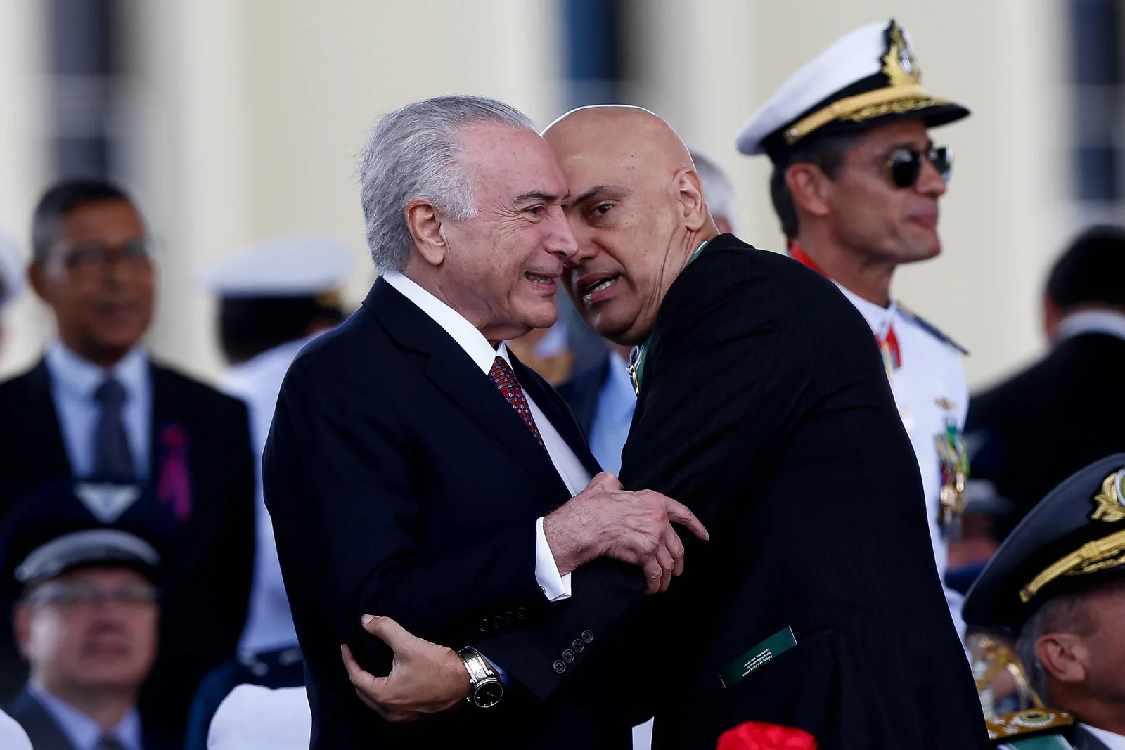 Temer vê trégua entre Moraes e Mendonça mais distante após decisão no STF