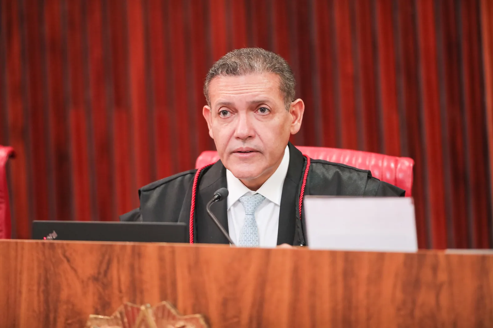 TSE reabilita canal ligado a Lula após suspensão determinada por Nunes Marques