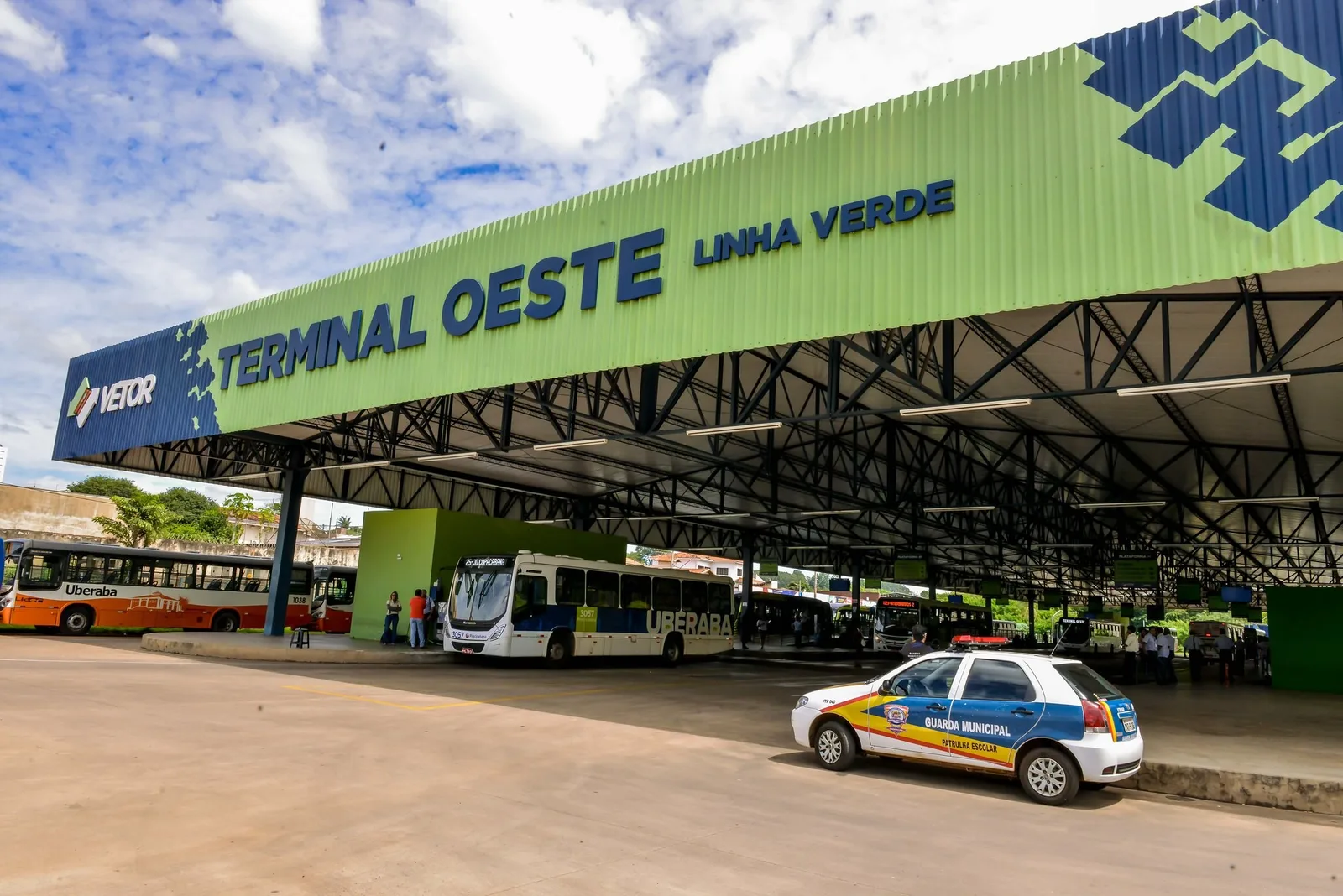 Homem de 76 anos é preso após denúncia de ato obsceno em terminal de Uberaba