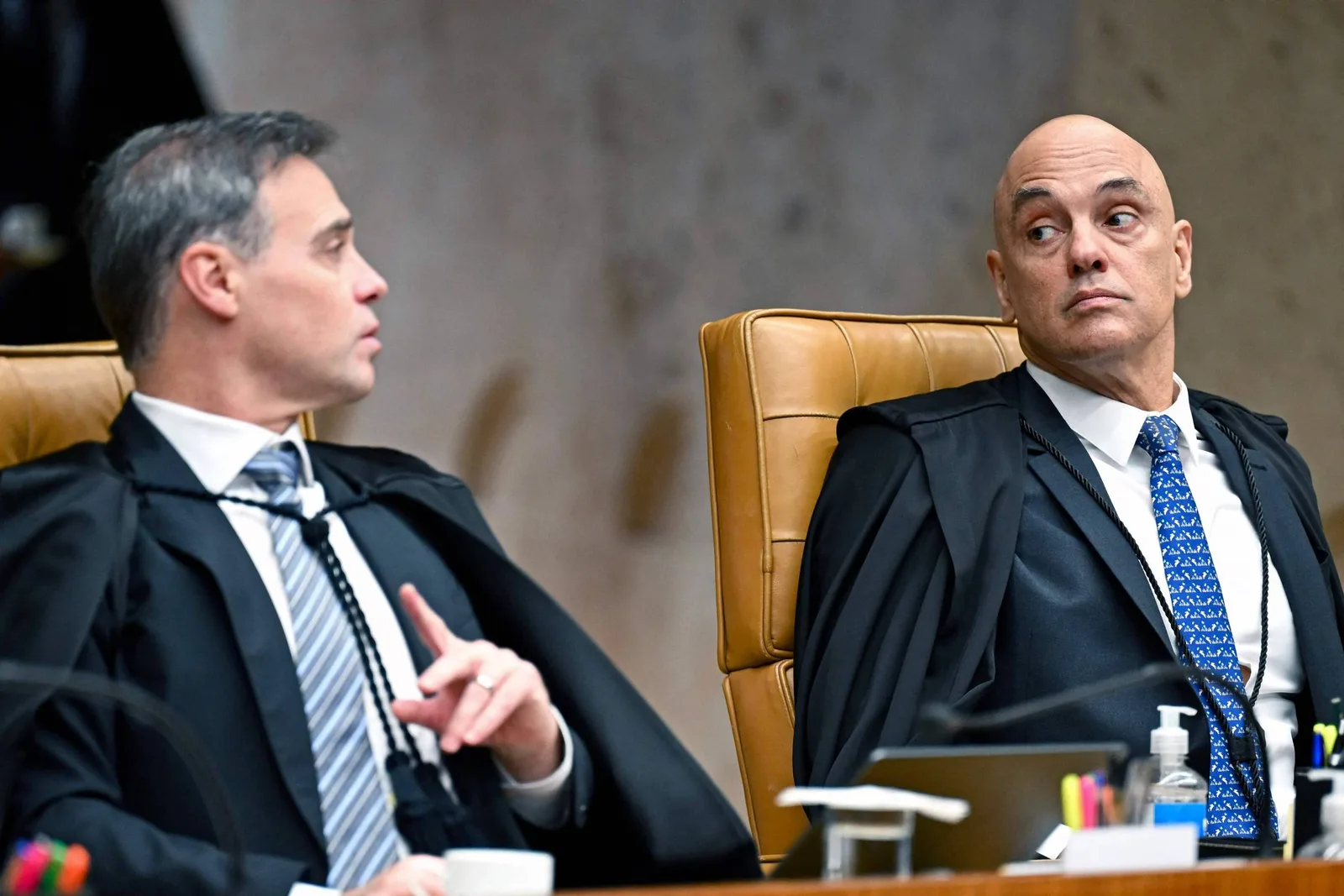 Sessão do STF sobre Moraes tem confrontos entre ministros