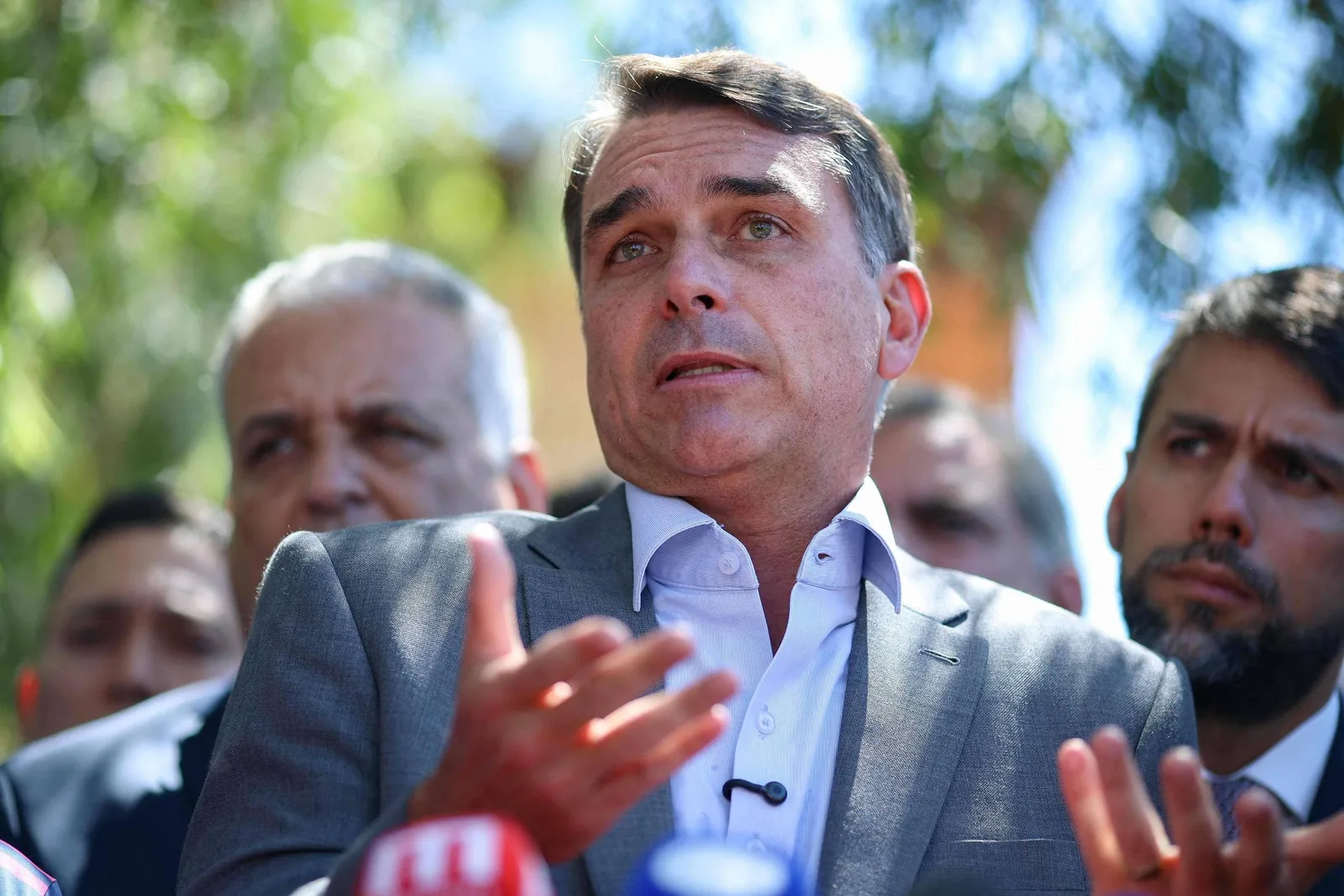 Daniella Marques diz que Flávio Bolsonaro pretende extinguir o split payment