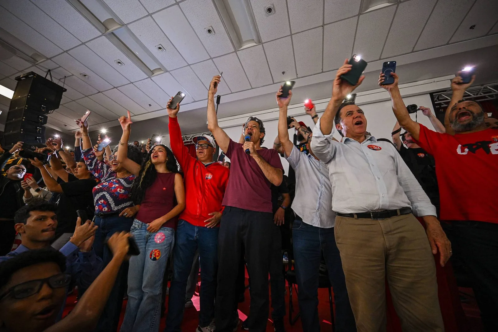 Haddad diz que campanha de Lula já avançou mais da metade no segundo turno