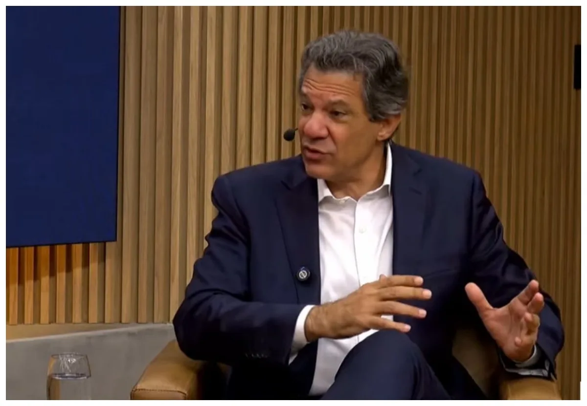 Haddad acusa grupo ligado a Bolsonaro de relação com Banco Master
