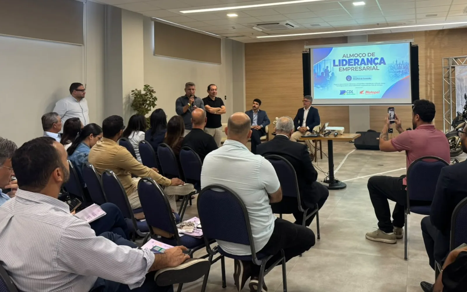 Encontro em Feira de Santana discute sucessão e continuidade dos negócios