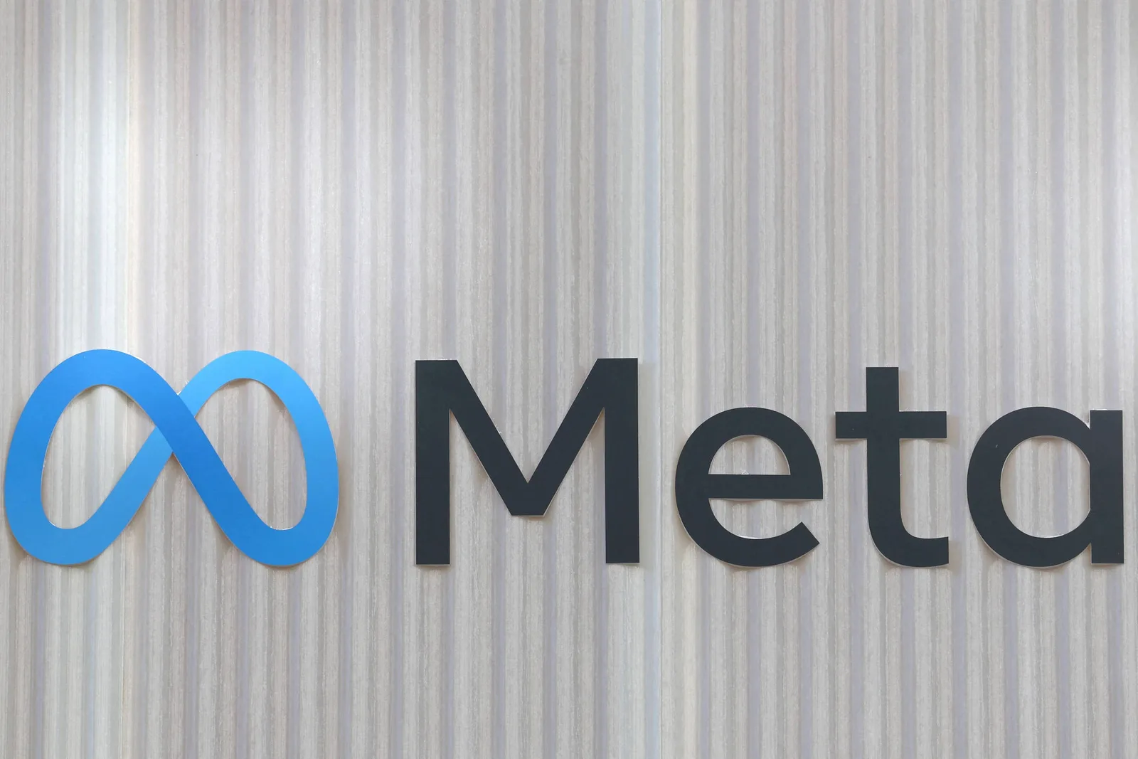 Plataformas retiram milhões de conteúdos e contas no Brasil no primeiro semestre