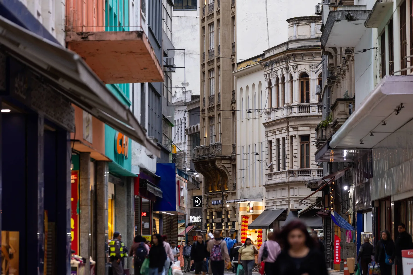 Autônomos com CNPJ chegam a 27,1% do total em 2025