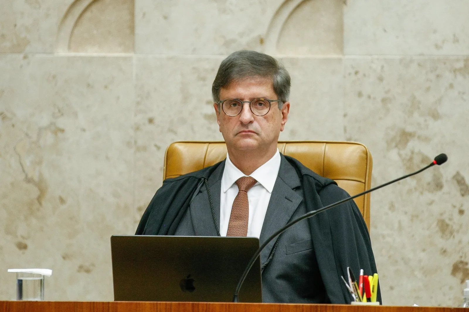 Paulo Gonet acompanha no STF sessão sobre relatório envolvendo Moraes