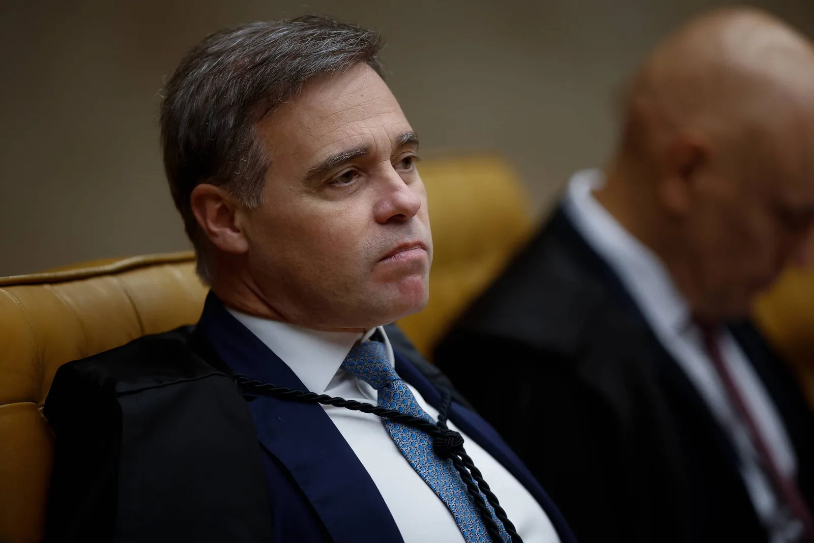 Ministro do STF afasta chefes da Polícia Federal por decisão preventiva