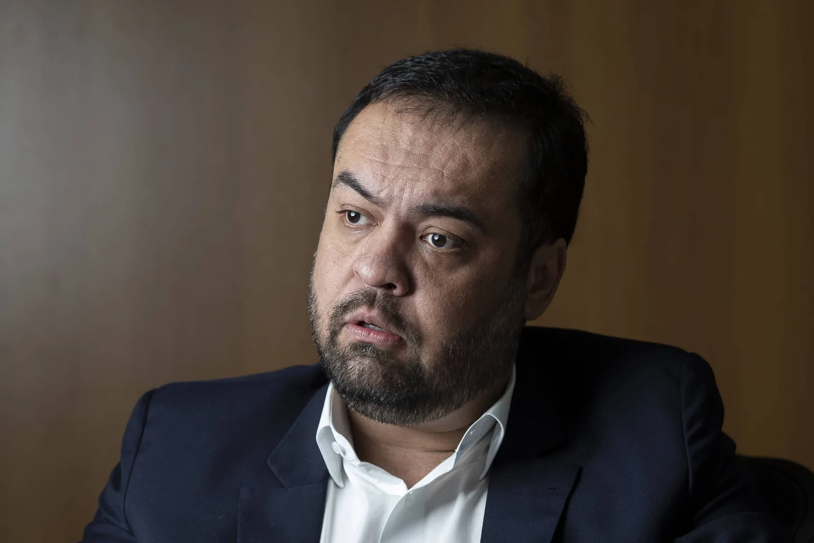 Mensagens mostram consulta de Castro a Mendonça sobre situação de Cabral