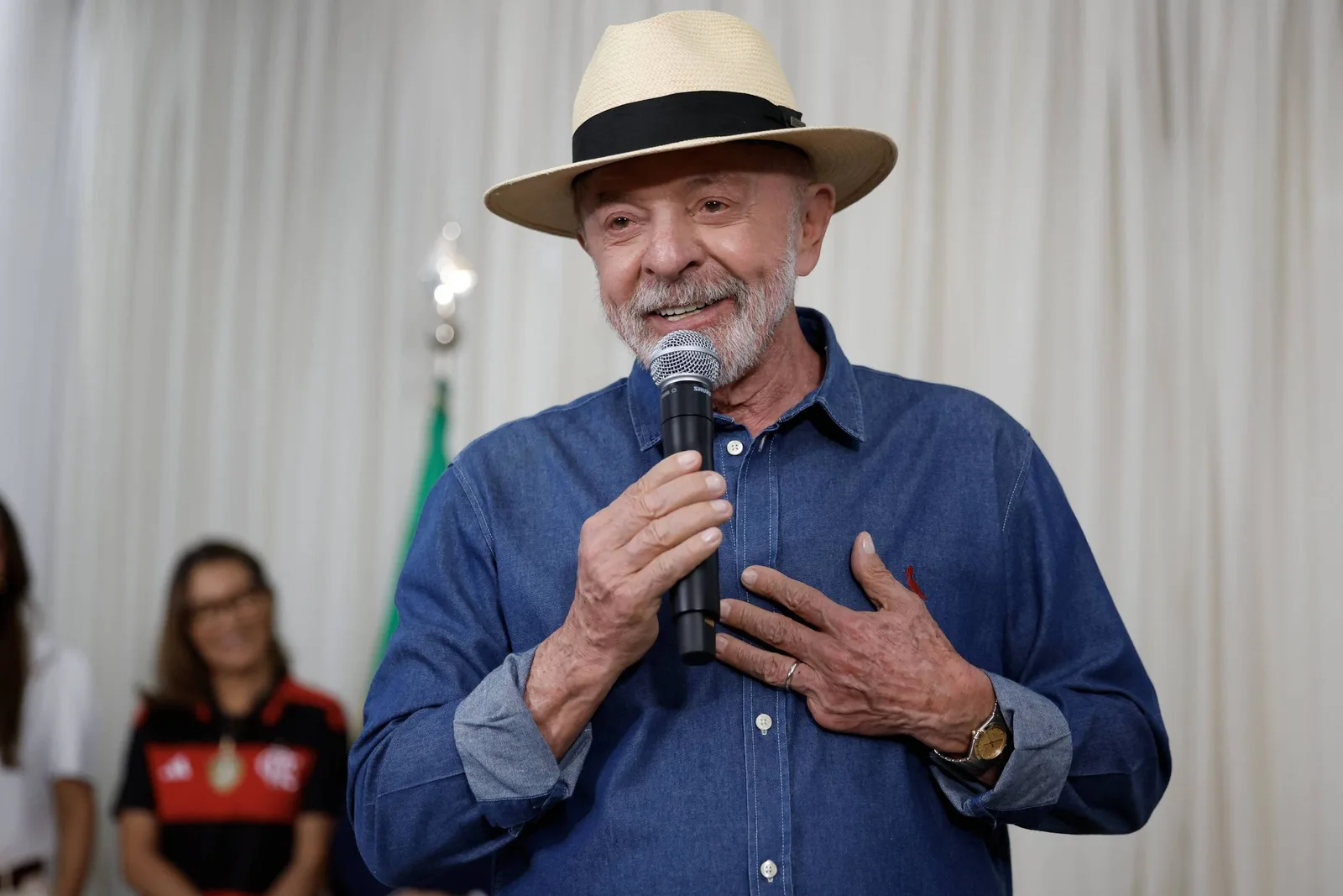 Lula tende a não participar de debate da Globo no primeiro turno