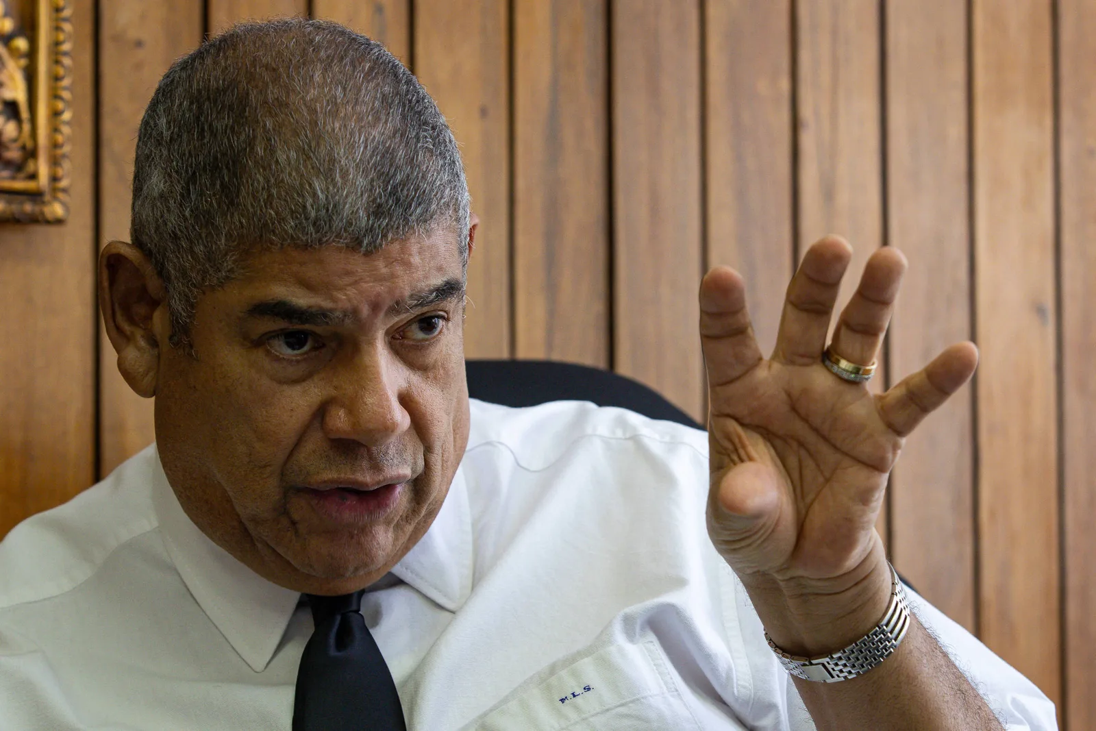 Milton Leite nega vínculo com o PCC e promete se entregar em até 24 horas