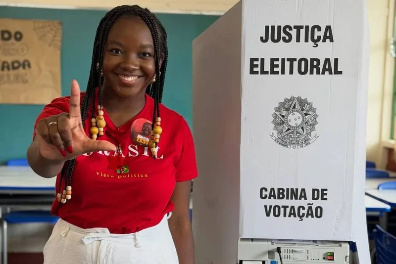 Ana Elisa relata ameaças após ser escolhida por Lula para campanha digital