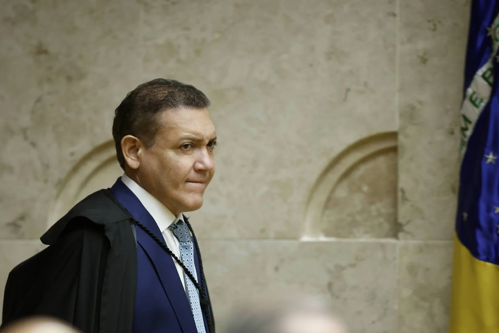 TSE não encontra no canal de Janones conteúdo citado por Flávio Bolsonaro