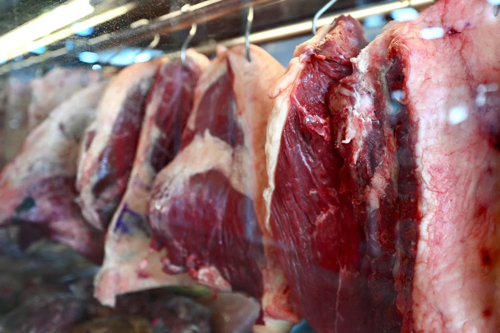 China autoriza quatro unidades brasileiras a exportar carnes
