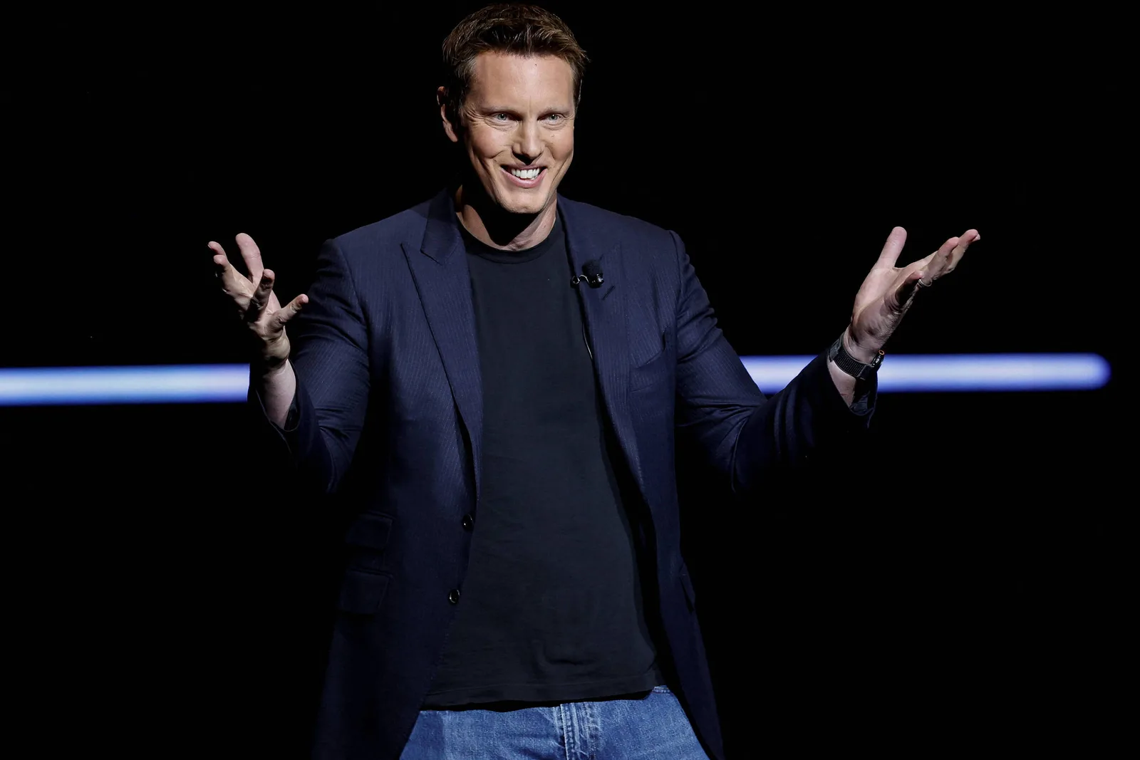 David Ellison amplia império ao unir Paramount e Warner por US$ 111 bilhões