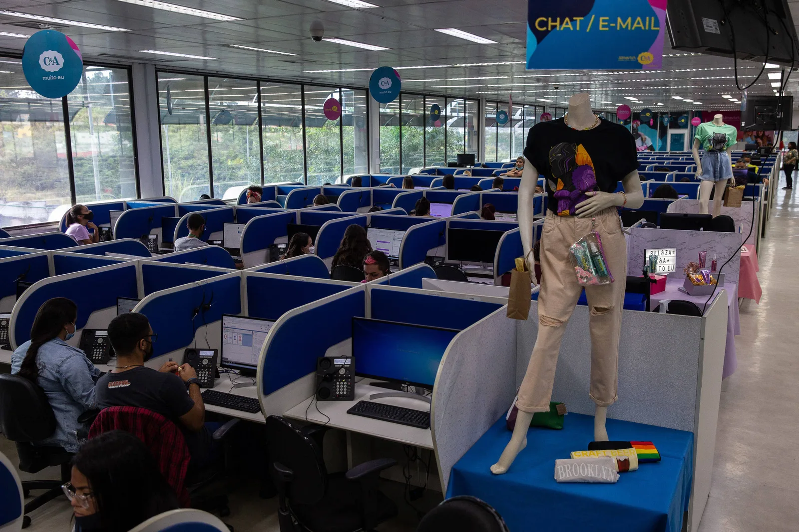 Novo decreto amplia atendimento humano obrigatório nos canais de SAC